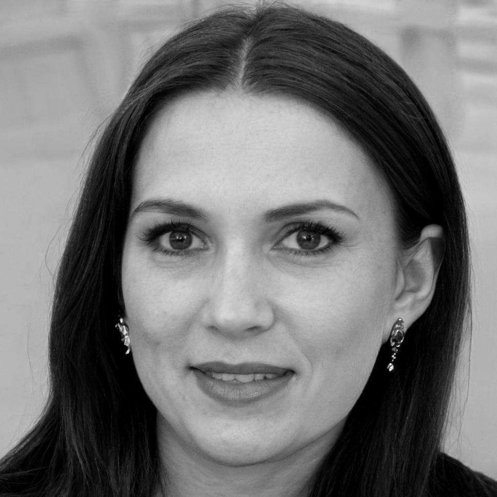 Marina Hoffmann - Finanzexpertin